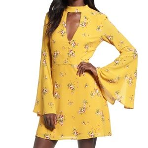 NWOT Socialite Harper Bell Sleeve Dress